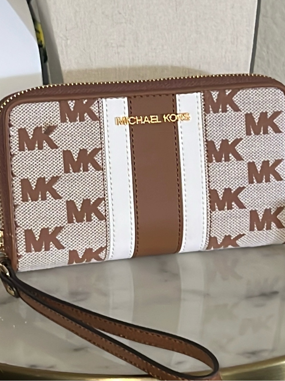 Michael Kors Jet Set Large Striped Logo Jacquard Wristlet Luggage
